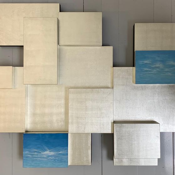 Kunstobjekt: OHNE TITEL 2020 Weißgold, Ölfarbe auf Holz 80x7